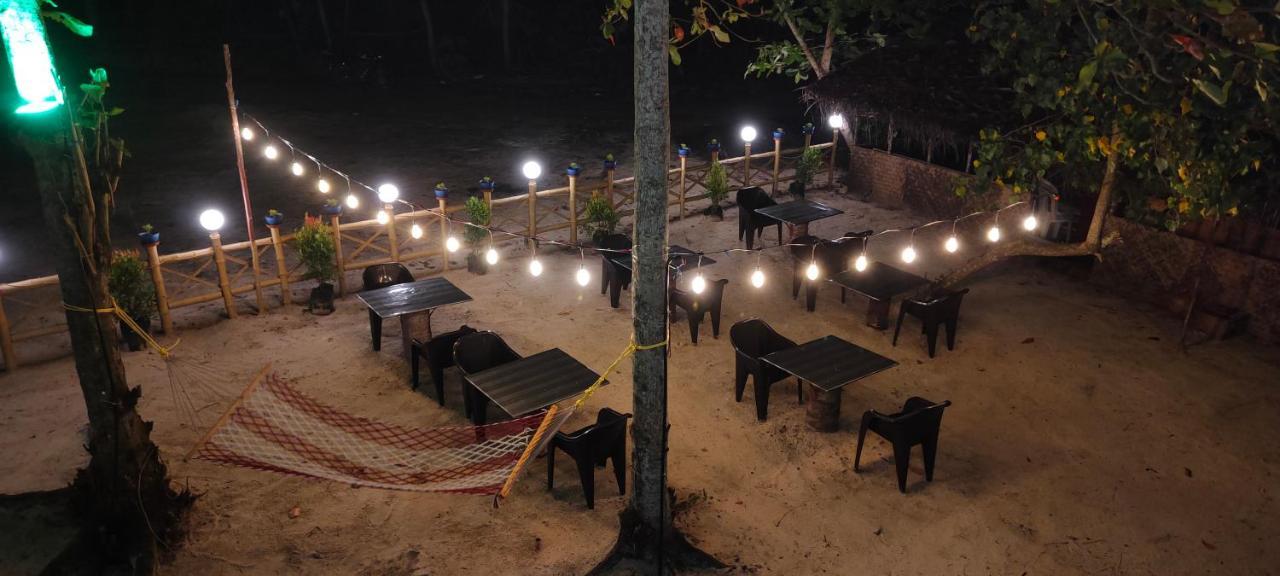Marari Blue Whale Beach House アーラップーザ県 エクステリア 写真