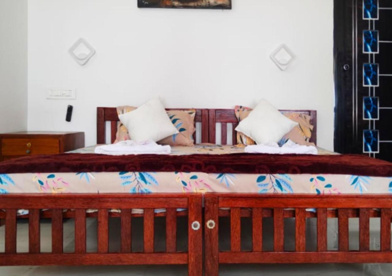 Marari Blue Whale Beach House アーラップーザ県 エクステリア 写真