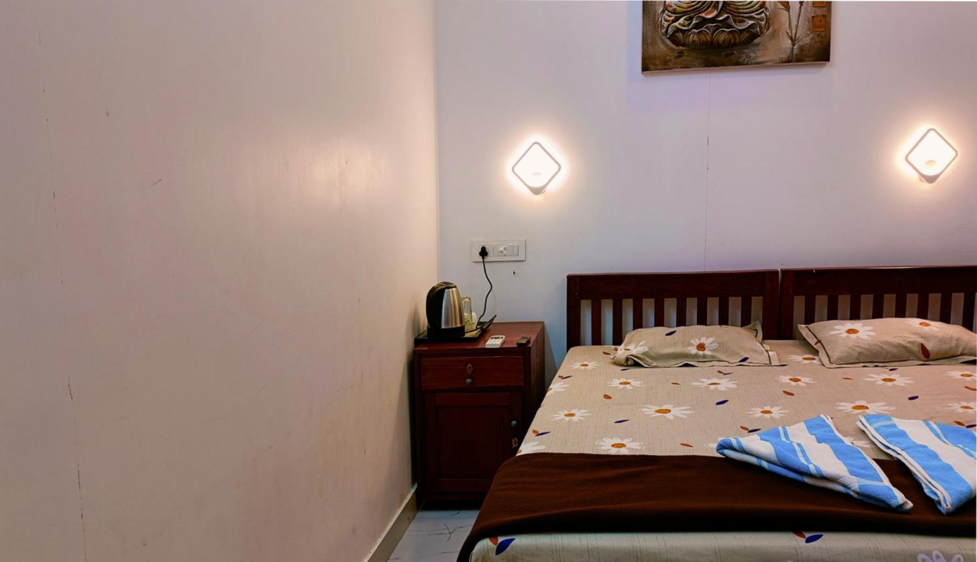 Marari Blue Whale Beach House アーラップーザ県 エクステリア 写真